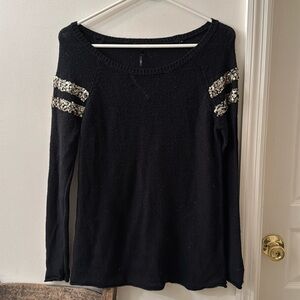 Just in time or a chilly winter night!! Nollie sweater with a little gold!